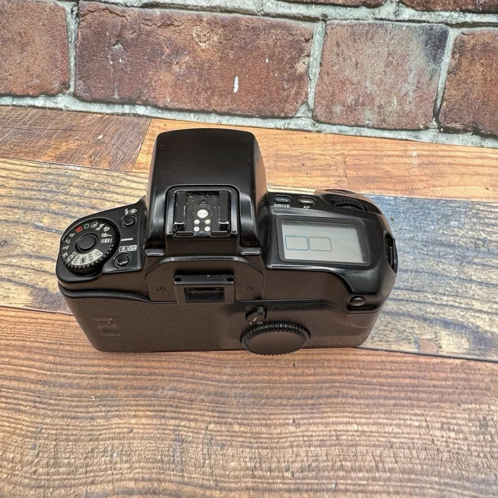 Canon EOS Elan 35mm SLR Film Camera Body Only Untested AS IS Japan